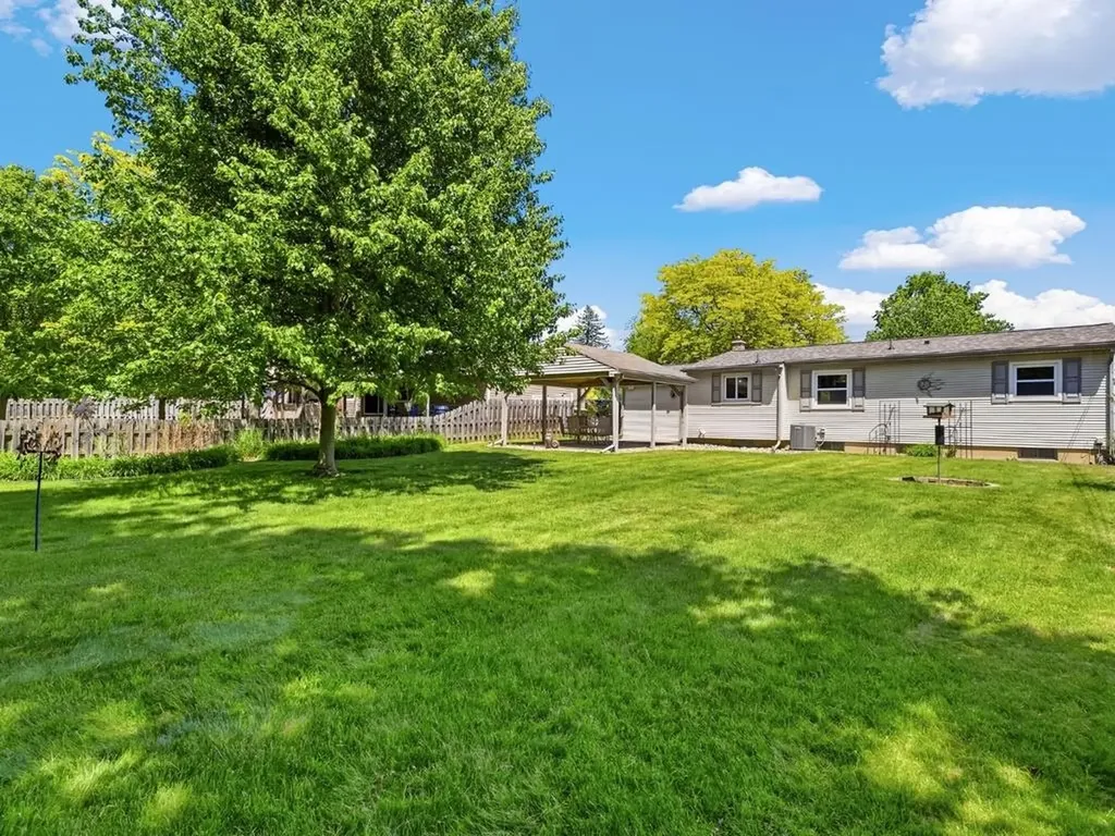 604 Somerset Drive Flushing City MI 48433