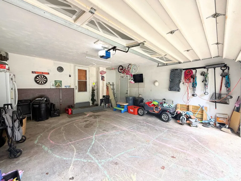 11477 Colonial Woods Drive Vienna Charter Township MI 48420