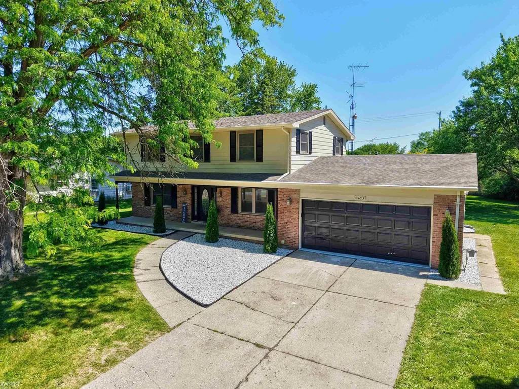 3183 Bridle Path Flint Charter Township MI 48507