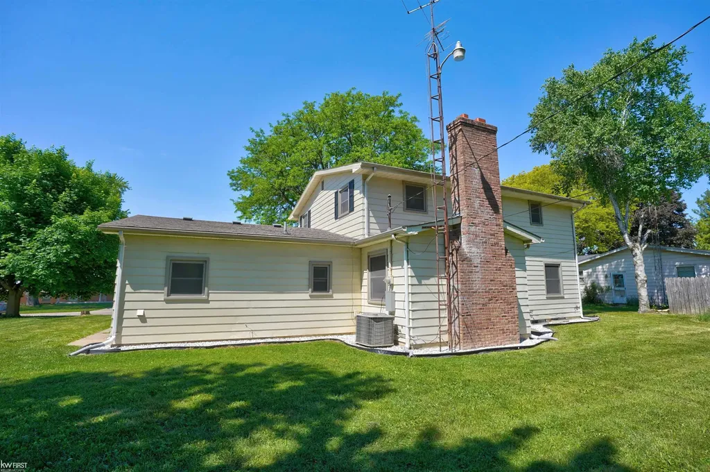 3183 Bridle Path Flint Charter Township MI 48507