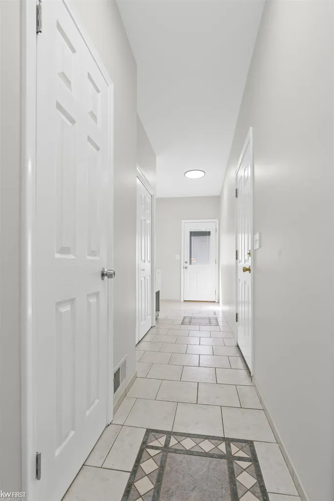 3183 Bridle Path Flint Charter Township MI 48507