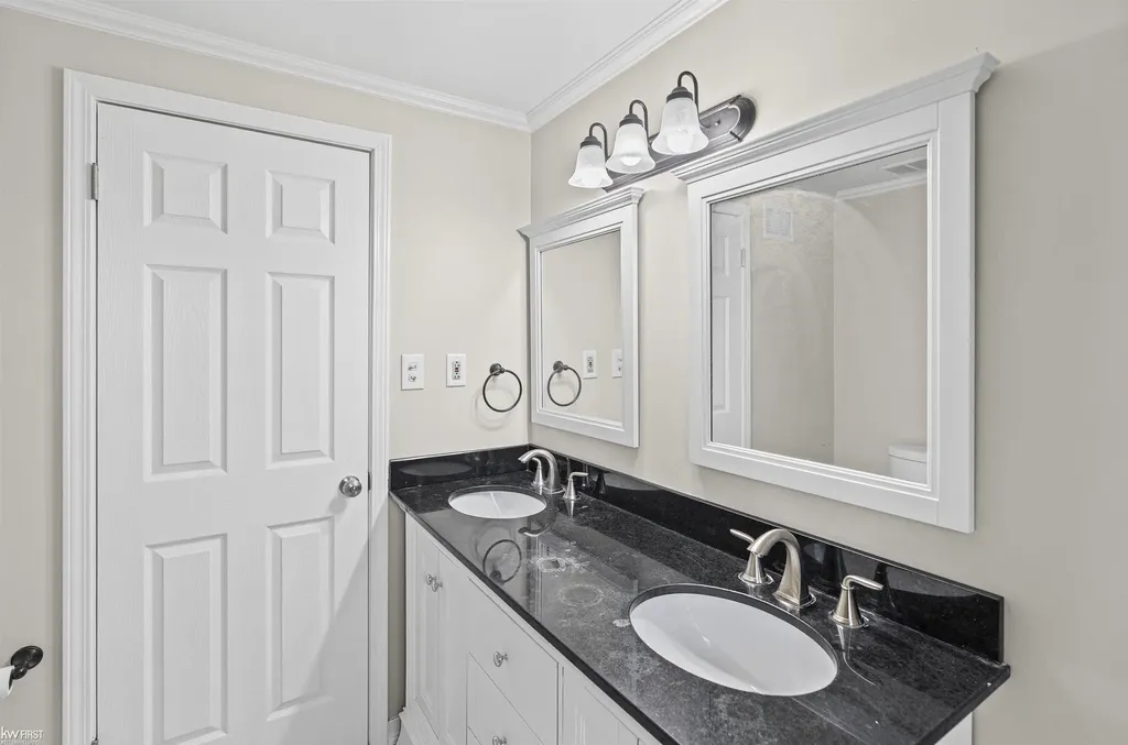 3183 Bridle Path Flint Charter Township MI 48507