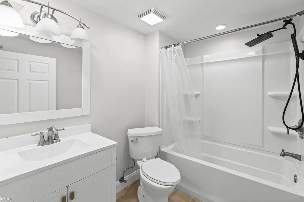 3183 Bridle Path Flint Charter Township MI 48507