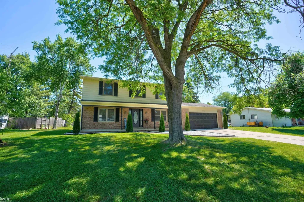 3183 Bridle Path Flint Charter Township MI 48507