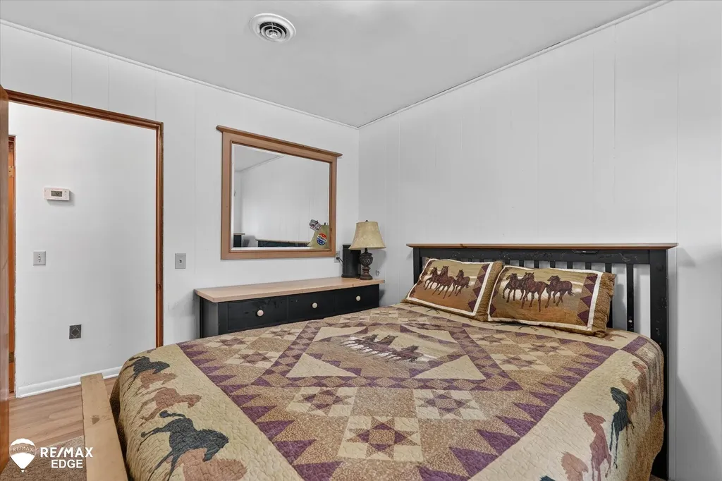 2809 S Outer Drive Buena Vista Charter Township MI 48601