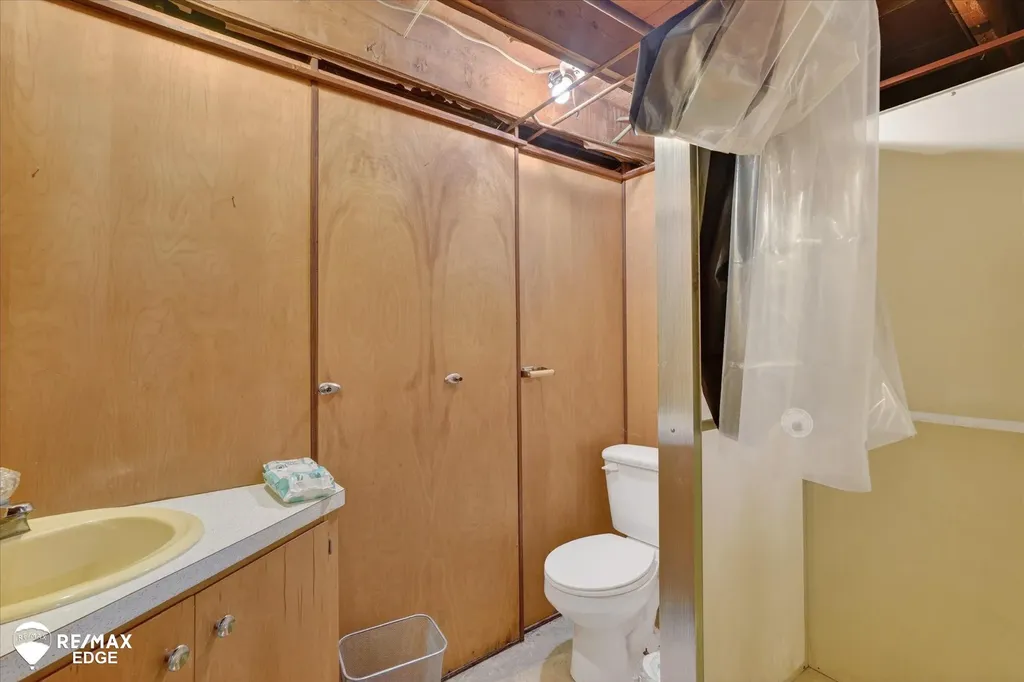 2809 S Outer Drive Buena Vista Charter Township MI 48601