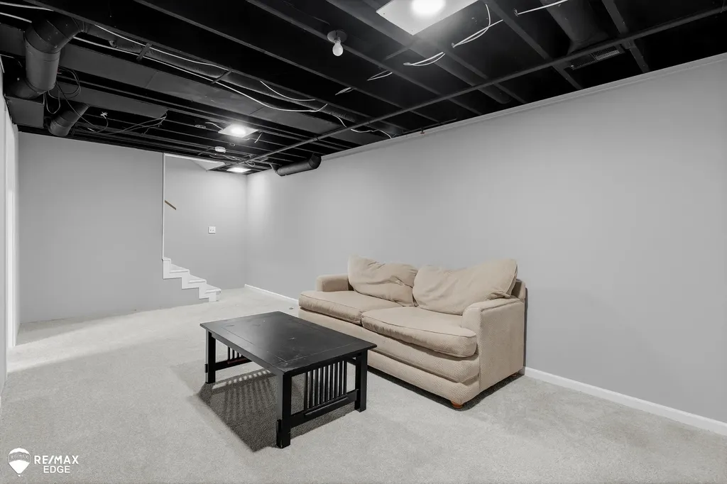 6428 Saline Drive Waterford Charter Township MI 48329