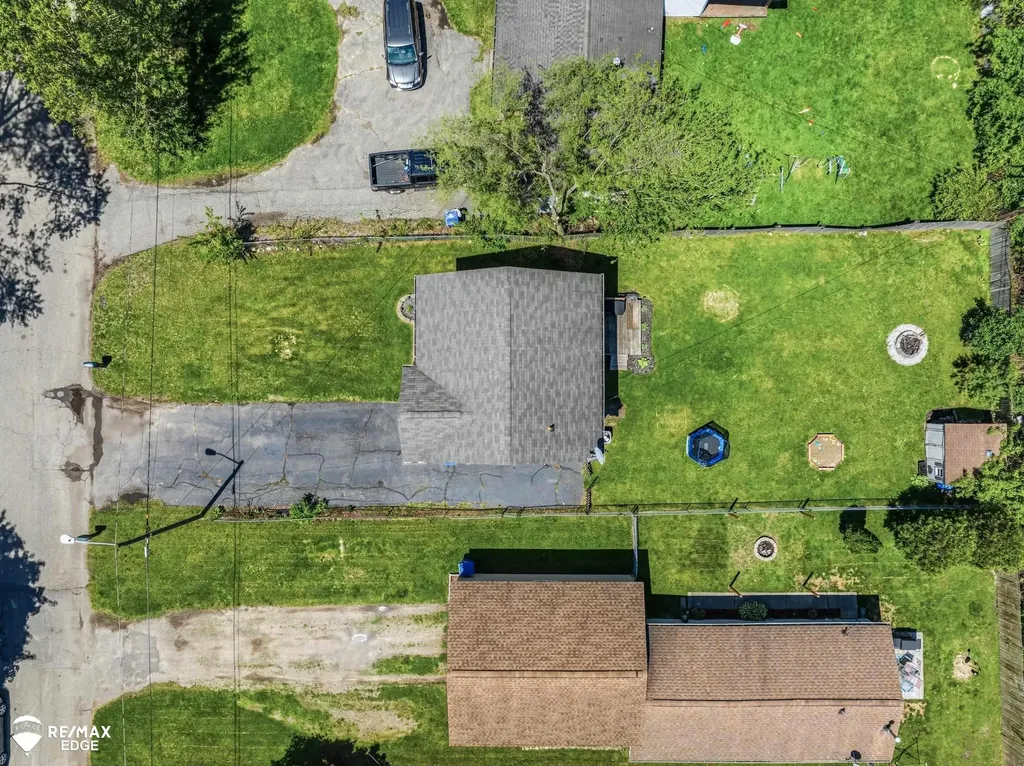 6428 Saline Drive Waterford Charter Township MI 48329