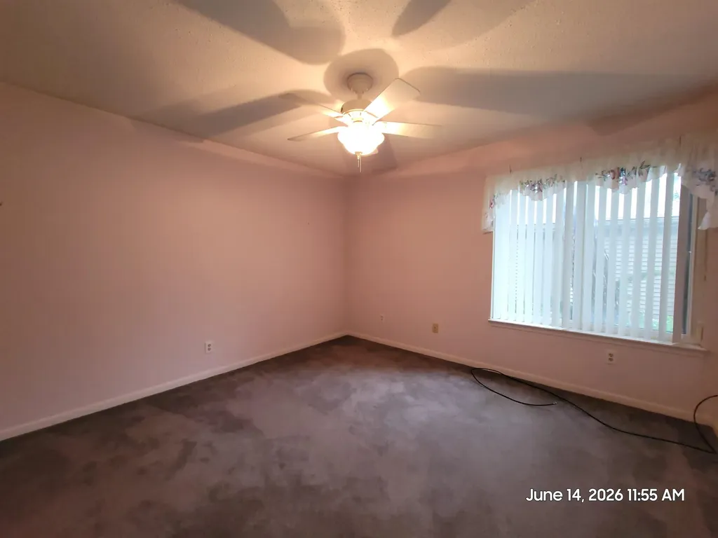 1048 Grenoble Lane Lansing City MI 48917
