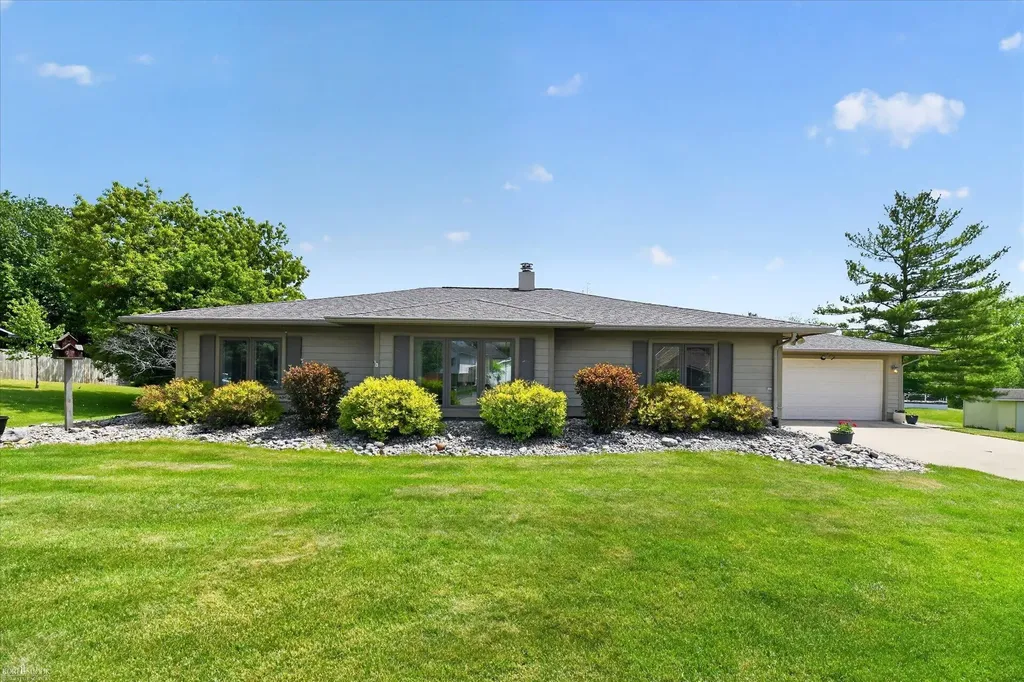 1012 Wood Court Owosso City MI 48867