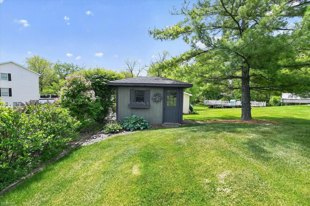 1012 Wood Court Owosso City MI 48867