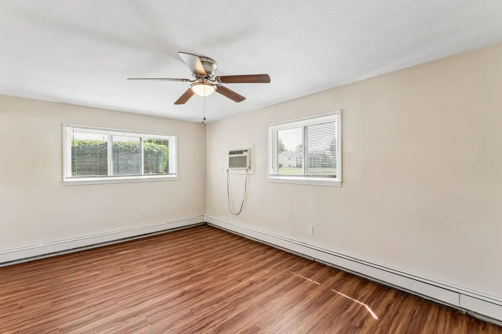 7423 Roger Thomas #4 Drive Genesee Charter Township MI 48458