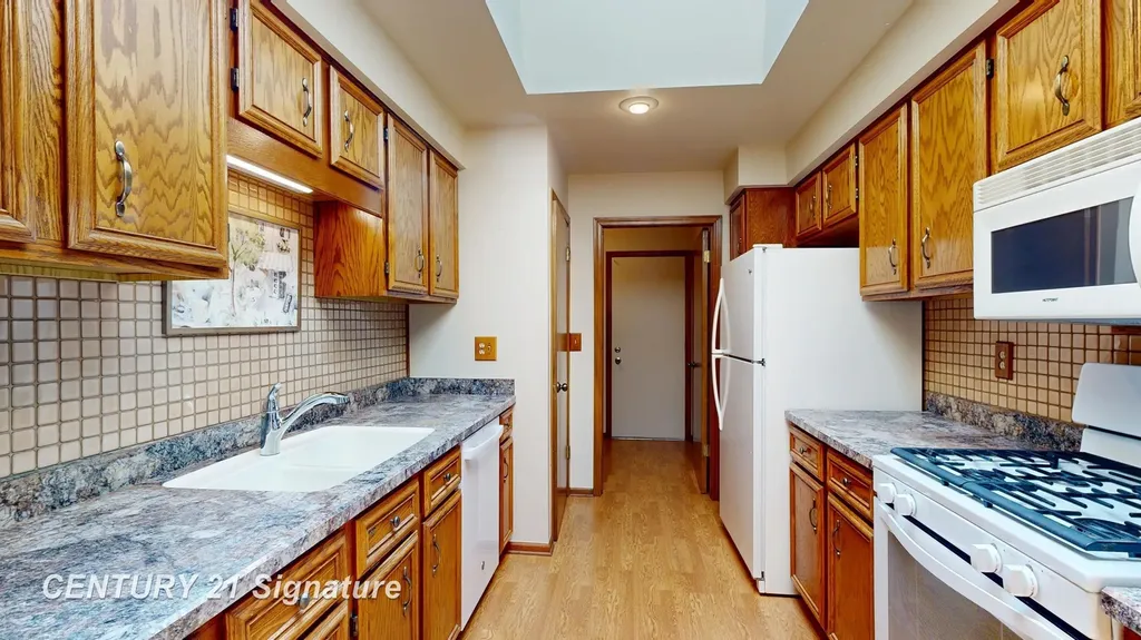 49327 Winchester Court Shelby Charter Township MI 48315