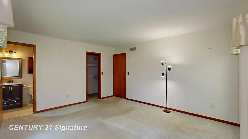 49327 Winchester Court Shelby Charter Township MI 48315