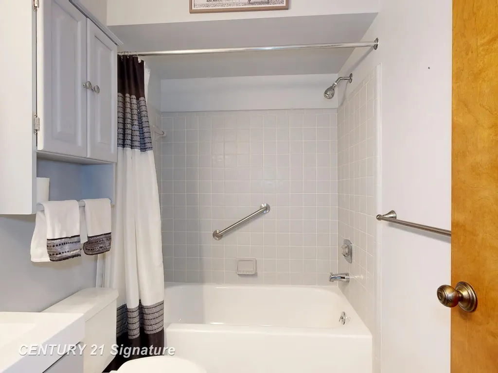 49327 Winchester Court Shelby Charter Township MI 48315