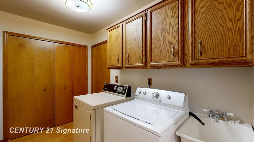 49327 Winchester Court Shelby Charter Township MI 48315