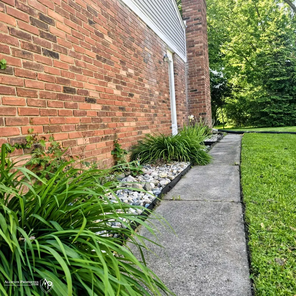 604 Amesbury Drive Davison City MI 48423