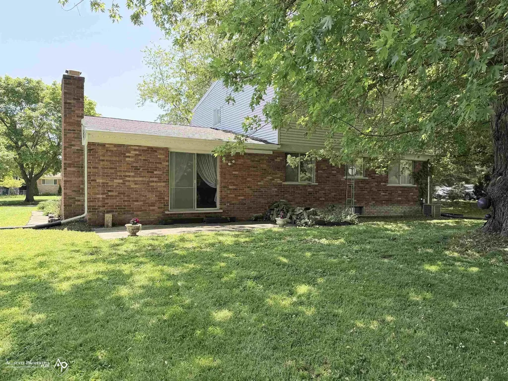 604 Amesbury Drive Davison City MI 48423