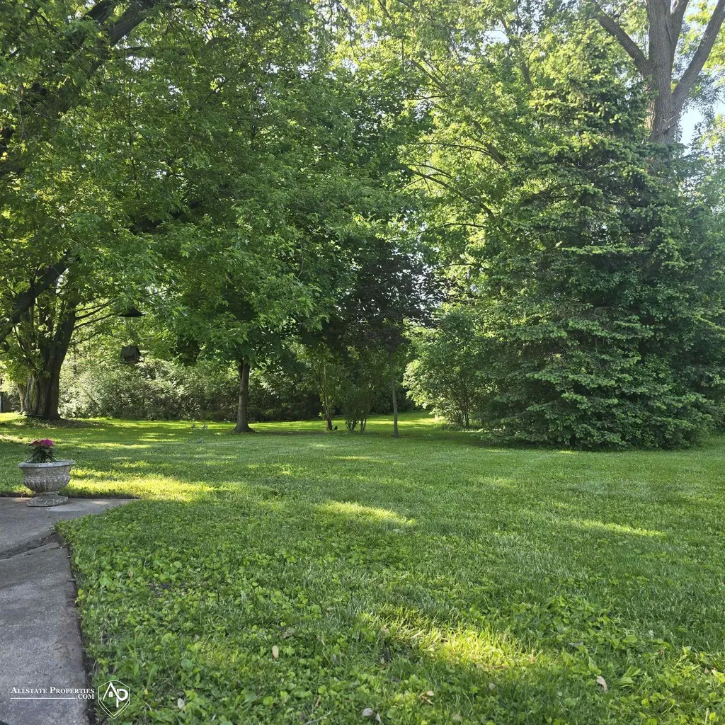 604 Amesbury Drive Davison City MI 48423