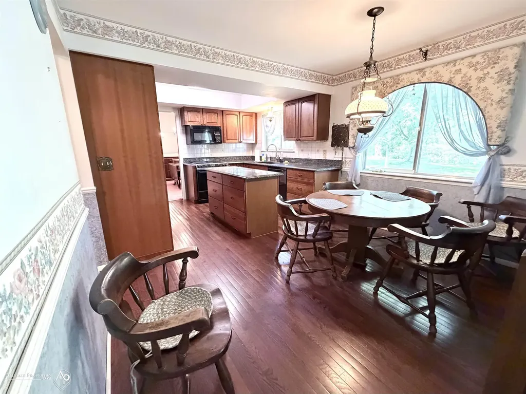 604 Amesbury Drive Davison City MI 48423