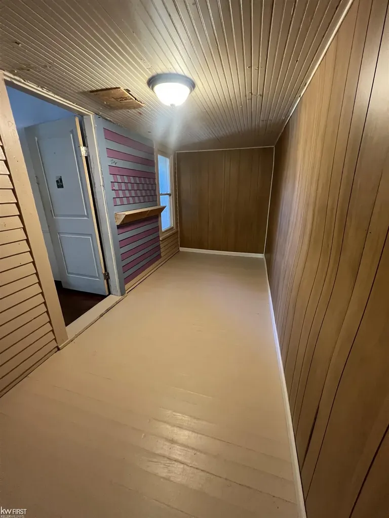 2222 Francisco Street Flint Charter Township MI 48433