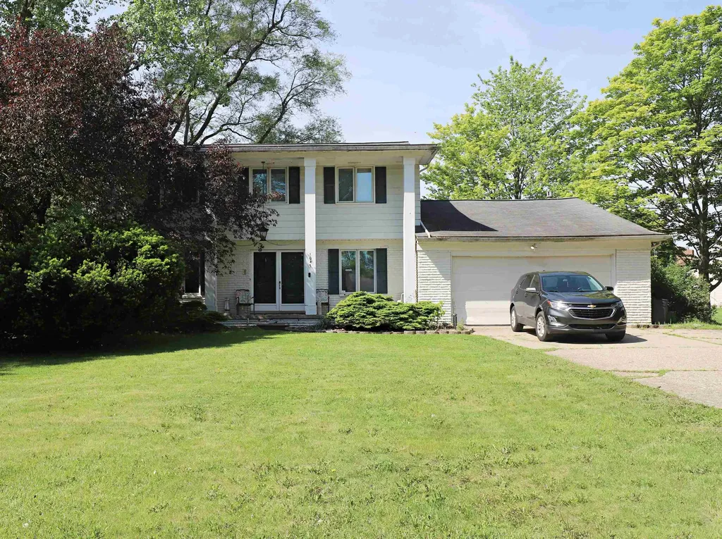 1047 Western Hills Drive Flint Charter Township MI 48532