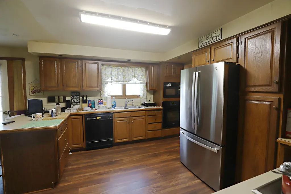 1047 Western Hills Drive Flint Charter Township MI 48532