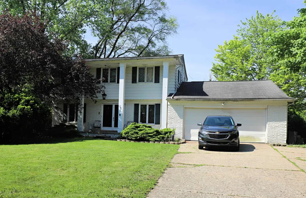 1047 Western Hills Drive Flint Charter Township MI 48532