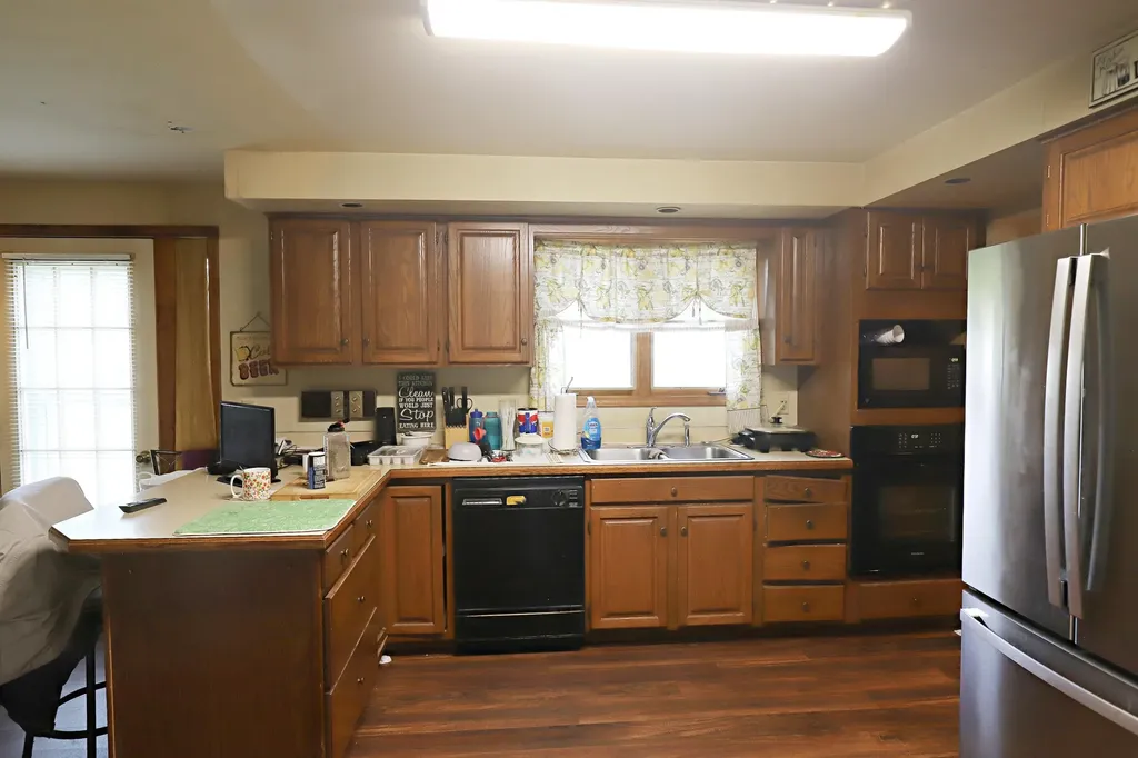 1047 Western Hills Drive Flint Charter Township MI 48532