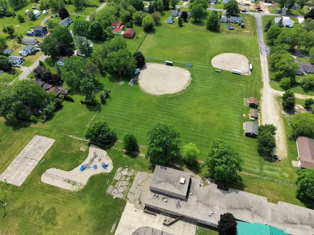 900 Oak Street Lennon Village MI 48449
