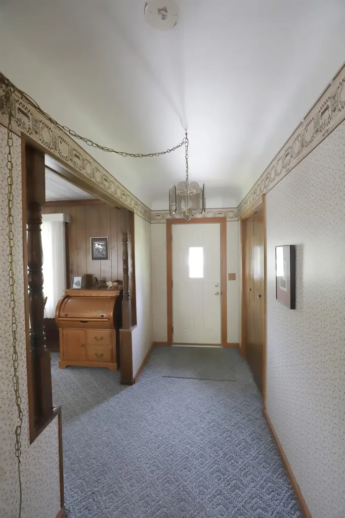536 Warren Avenue Flushing City MI 48433