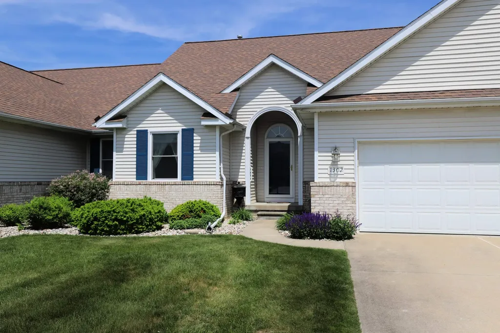 1302 Brenner Pass Vienna Charter Township MI 48420
