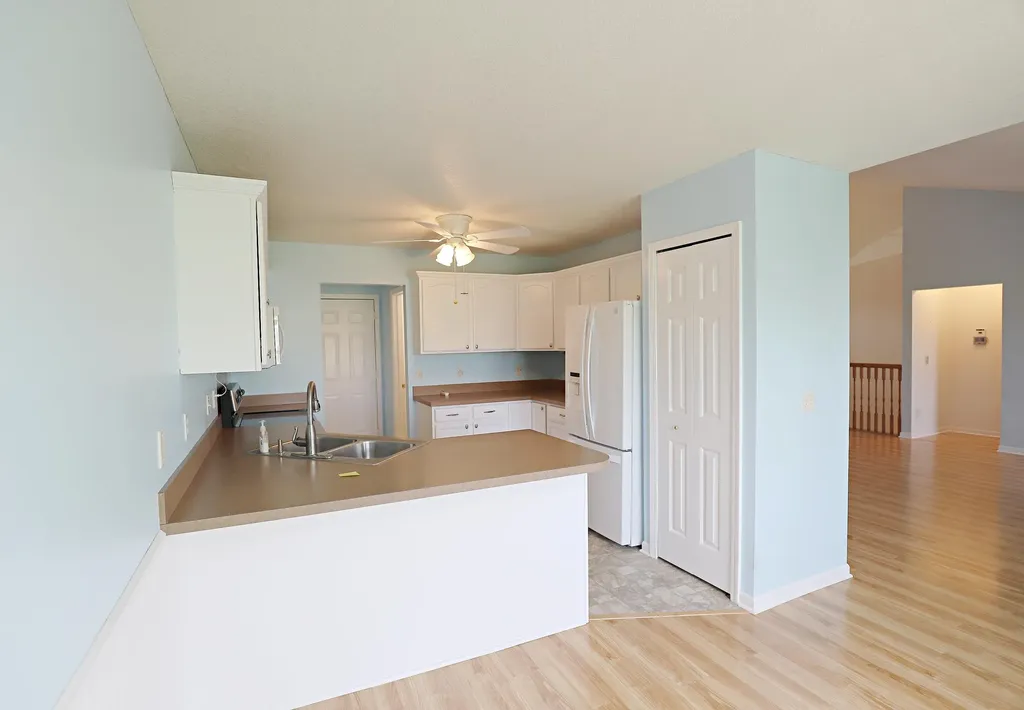 1302 Brenner Pass Vienna Charter Township MI 48420