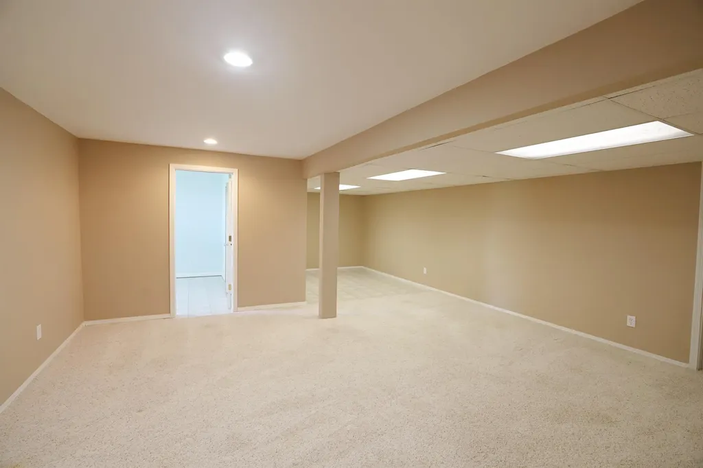 1302 Brenner Pass Vienna Charter Township MI 48420