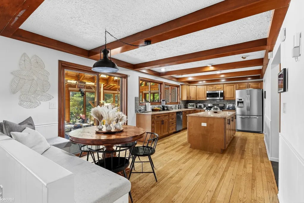 9220 Creekwood Lake Trail Mundy Township MI 48439