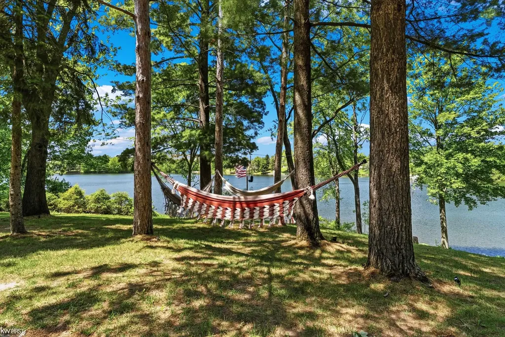 9220 Creekwood Lake Trail Mundy Township MI 48439
