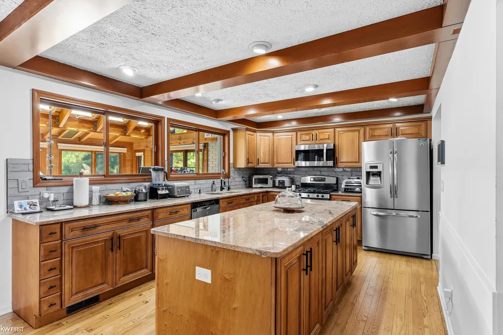 9220 Creekwood Lake Trail Mundy Township MI 48439