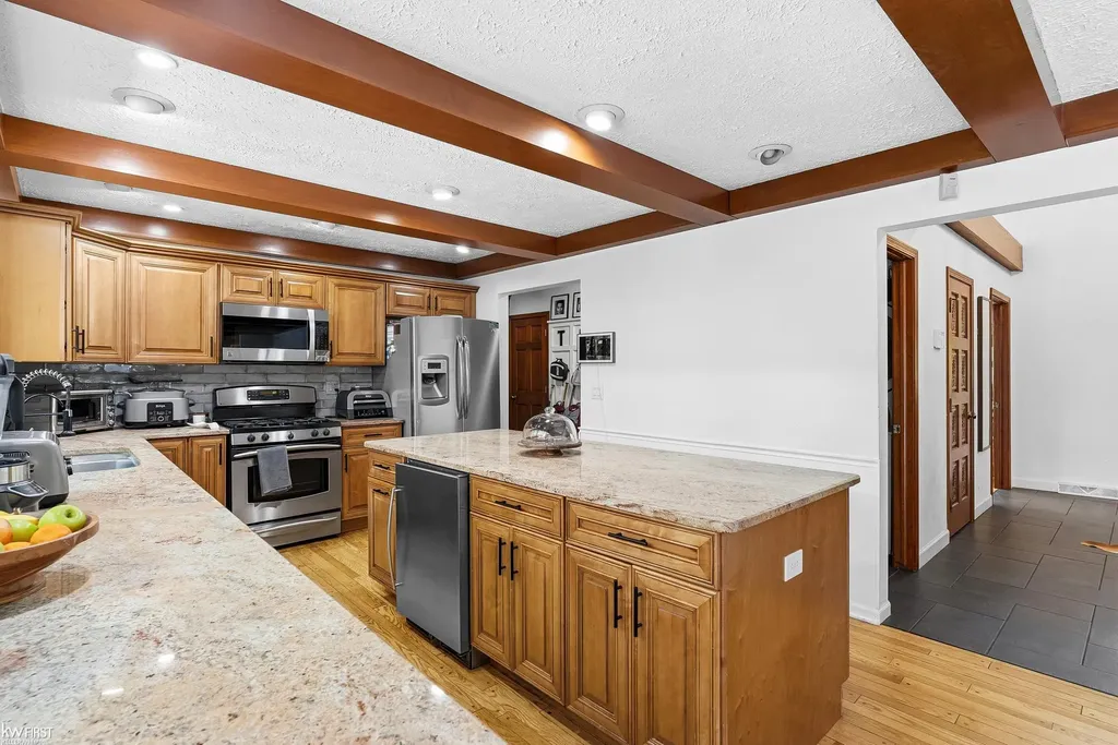 9220 Creekwood Lake Trail Mundy Township MI 48439