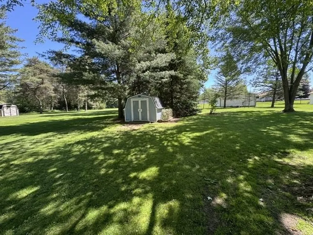 2052 N Vassar Road Davison Township MI 48423