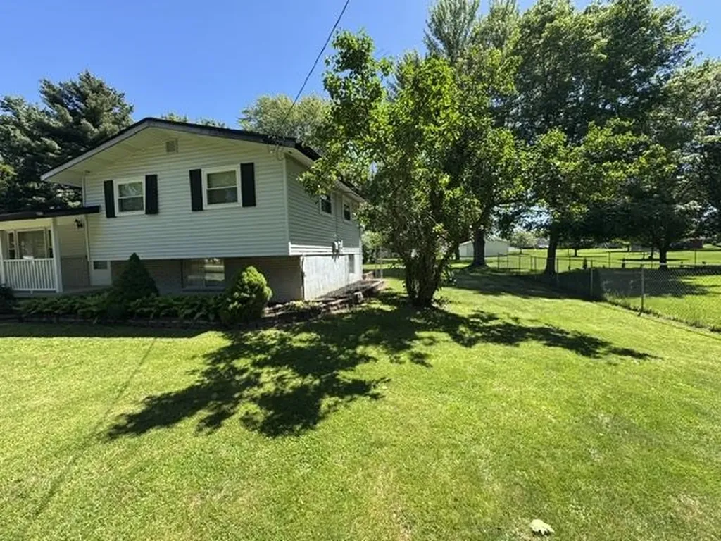 2052 N Vassar Road Davison Township MI 48423