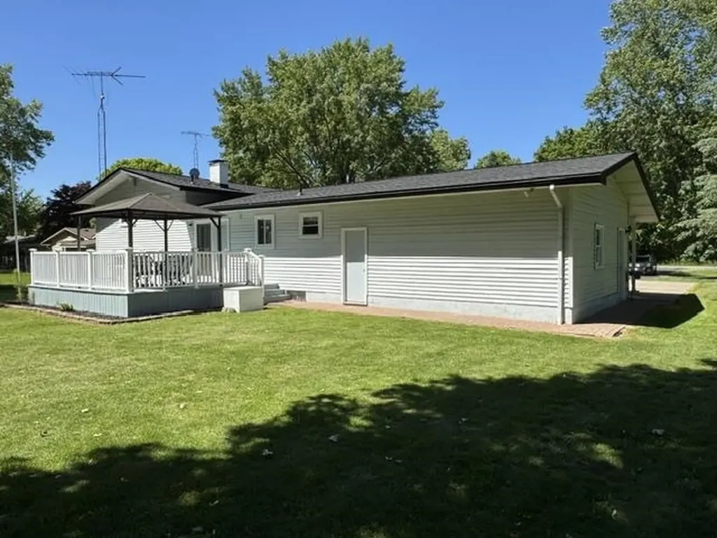 2052 N Vassar Road Davison Township MI 48423