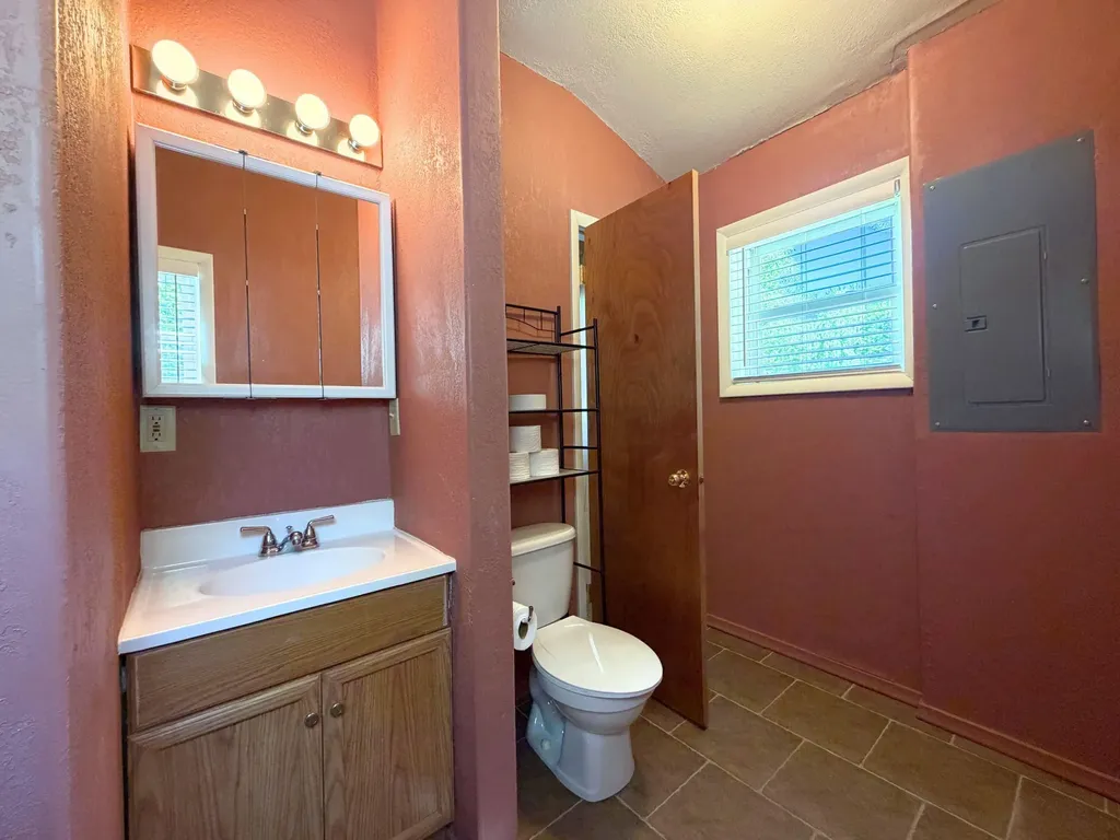 12313 Railroad Road Vienna Charter Township MI 48420
