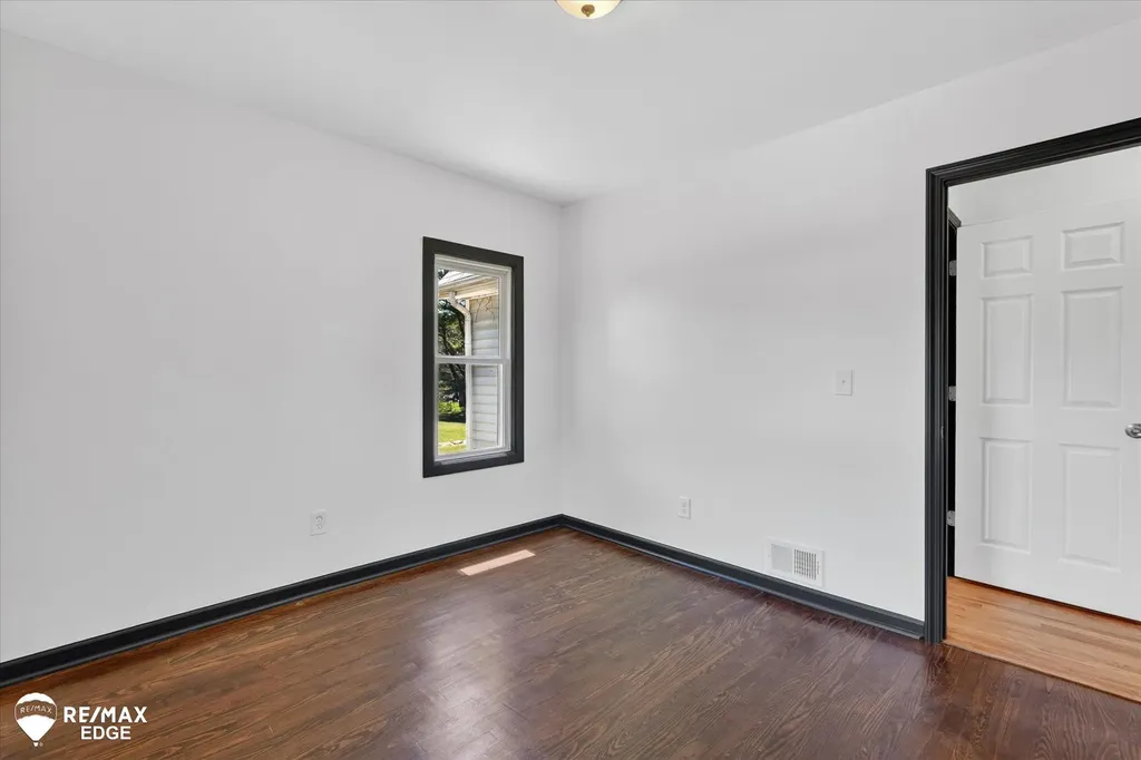 5233 Pratt Road Hadley Township MI 48455