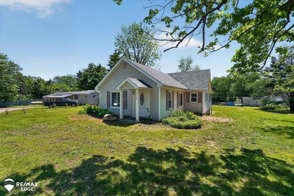 5233 Pratt Road Hadley Township MI 48455