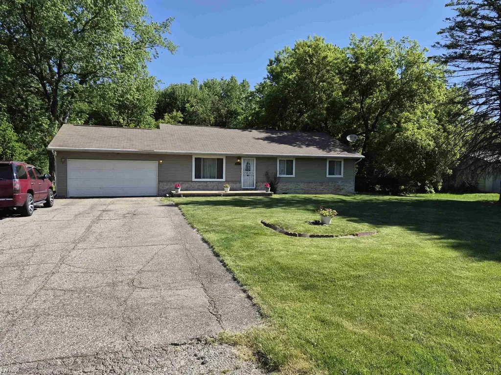 1282 Arrowhead Drive Burton City MI 48509