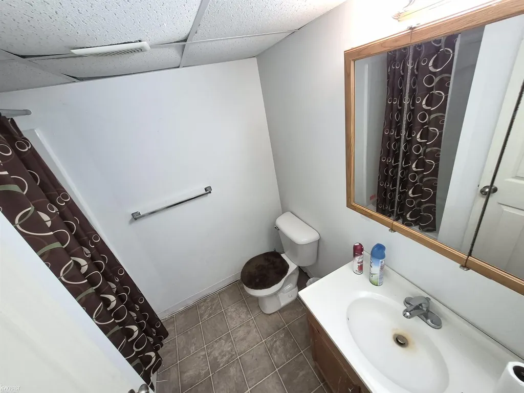1282 Arrowhead Drive Burton City MI 48509