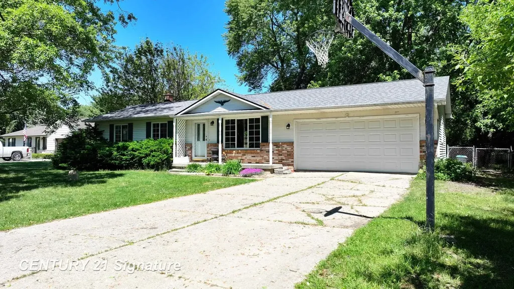 4468 Stacy Court Vienna Charter Township MI 48420