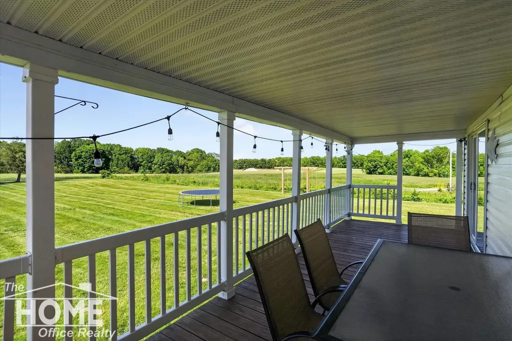 10975 E Grand River Avenue Danby Township MI 48875