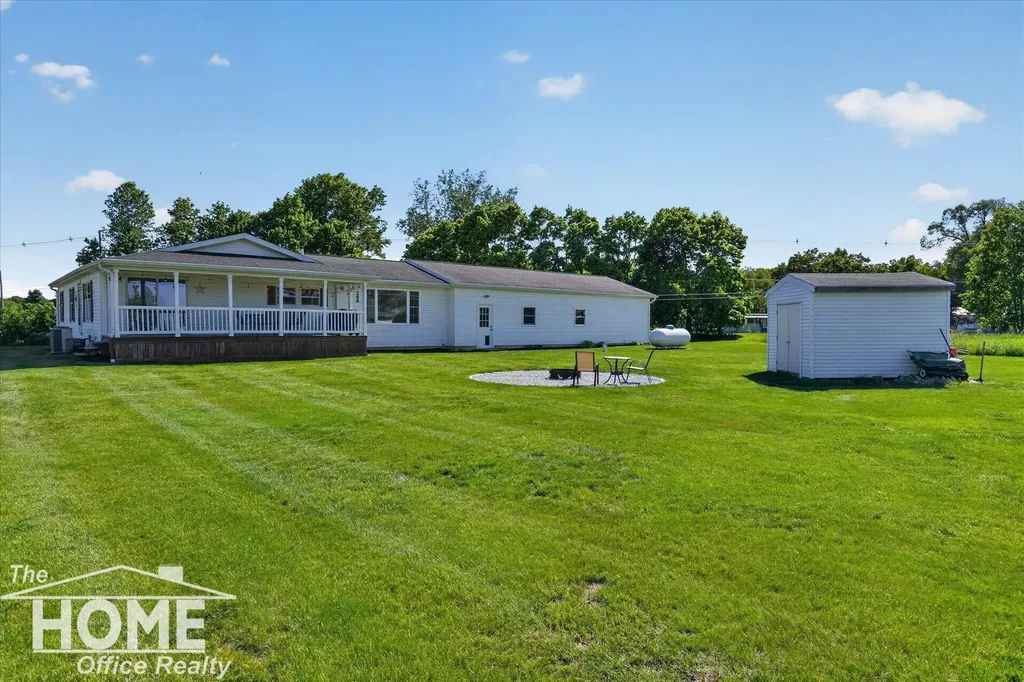 10975 E Grand River Avenue Danby Township MI 48875