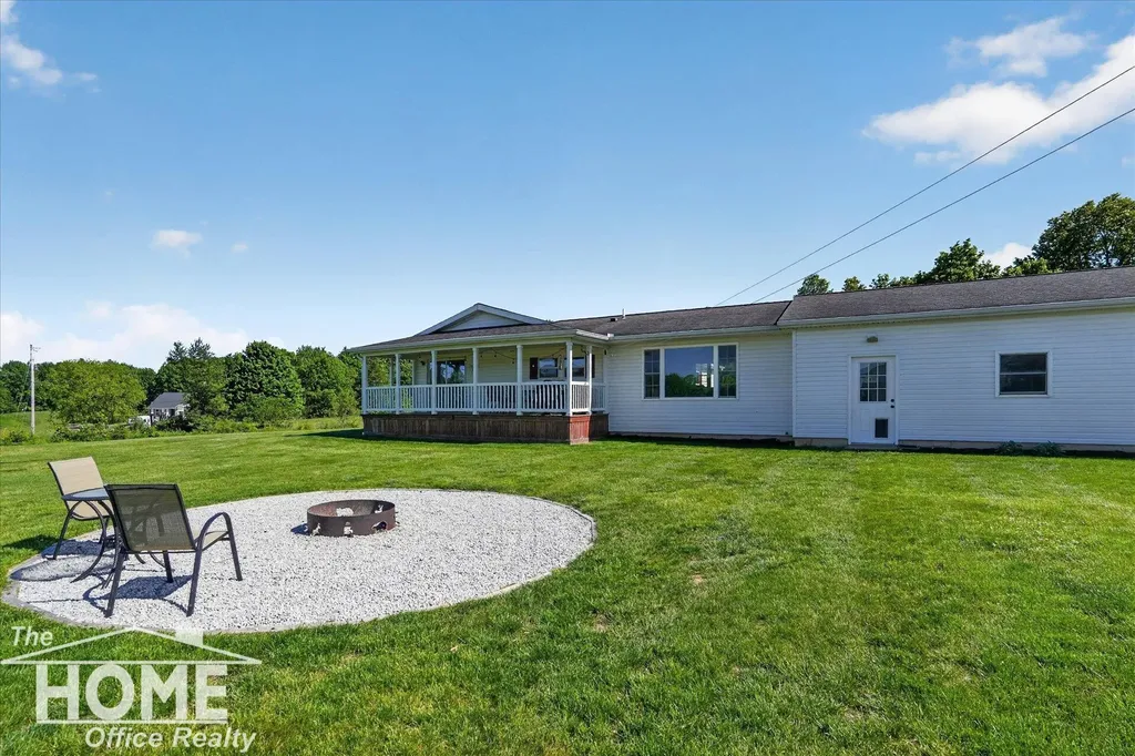 10975 E Grand River Avenue Danby Township MI 48875
